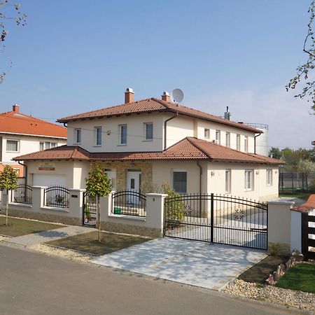 Aura Apartman Hajdúszoboszló 객실 사진