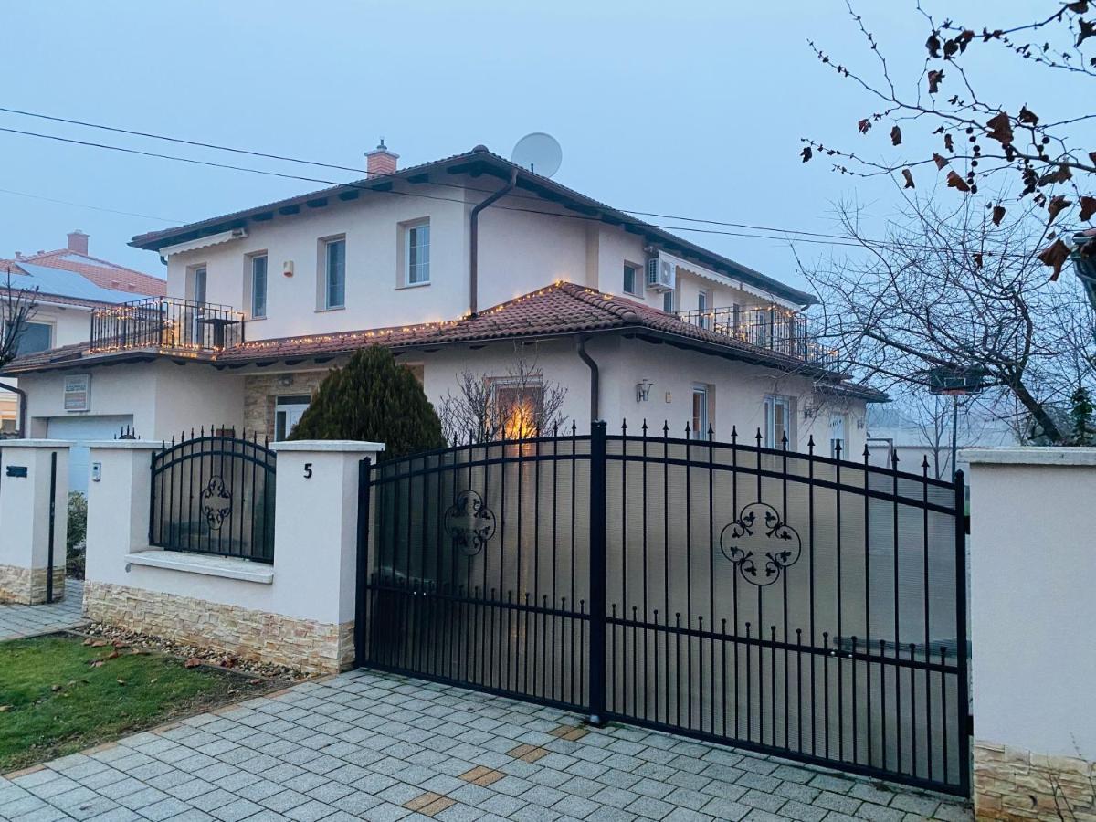 Aura Apartman Hajdúszoboszló 외부 사진
